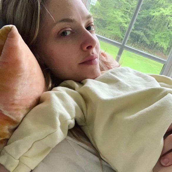 Amanda Seyfried Gives Birth to Baby Boy The Fashion Central
