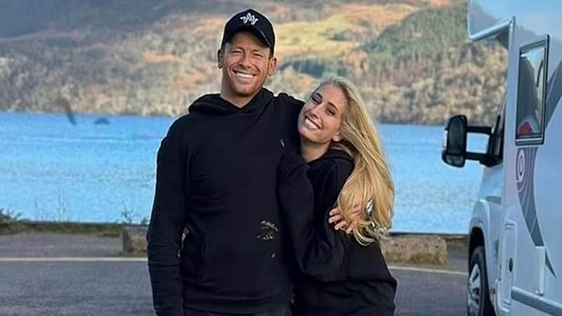 Stacey Solomon with husband Joe